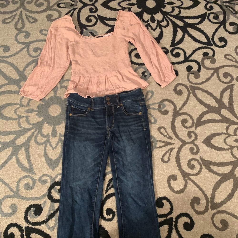 American Eagle jeans and shirt